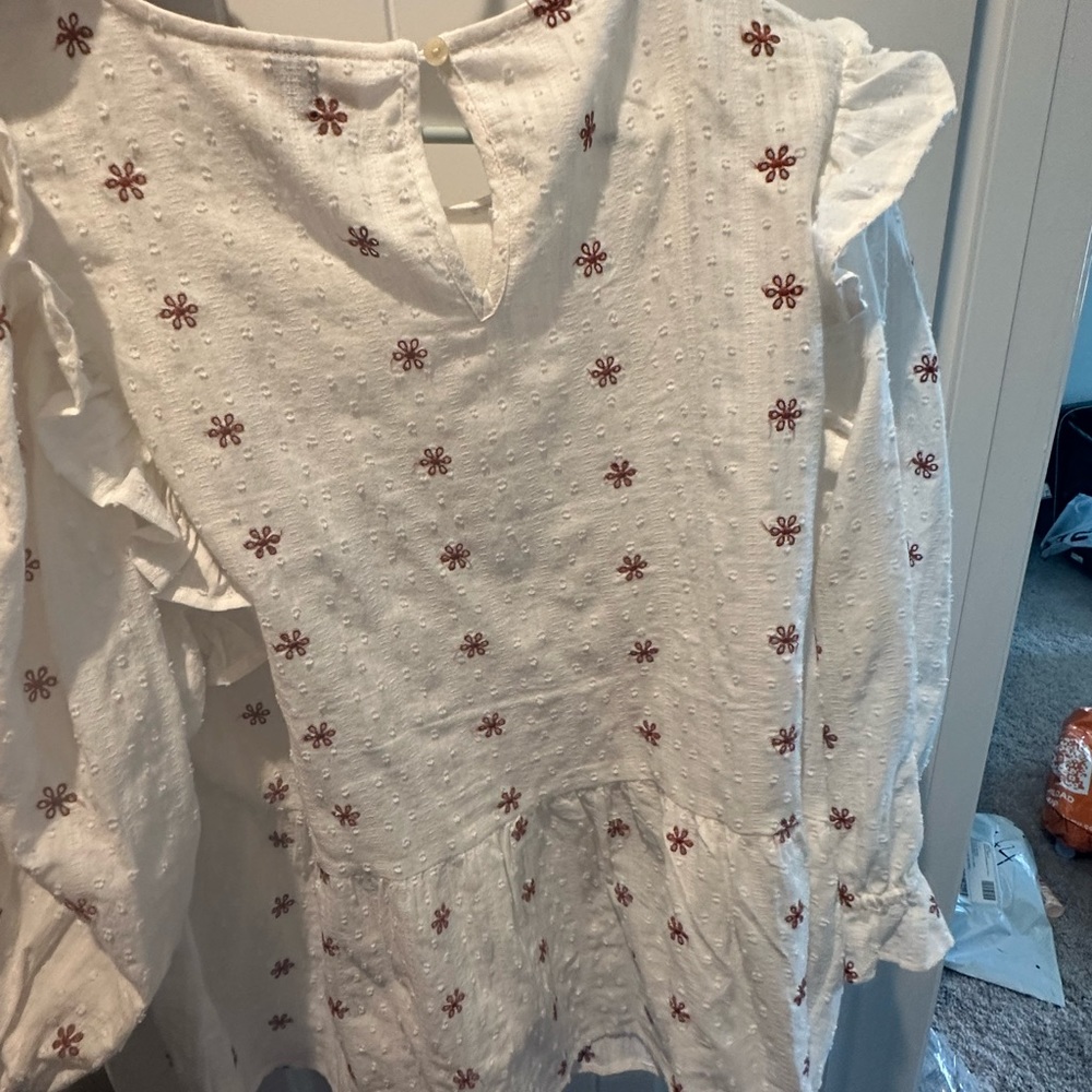White detail blouse